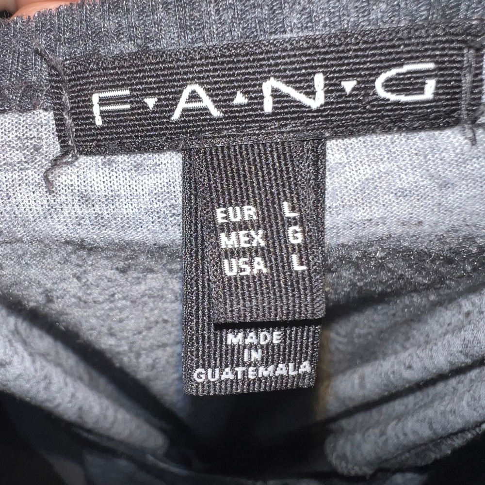 Fang Henley Top Gray Graphic Tee Raglan Sleeve Scoop Neck Y2K Grunge Shirt - Picture 4 of 4